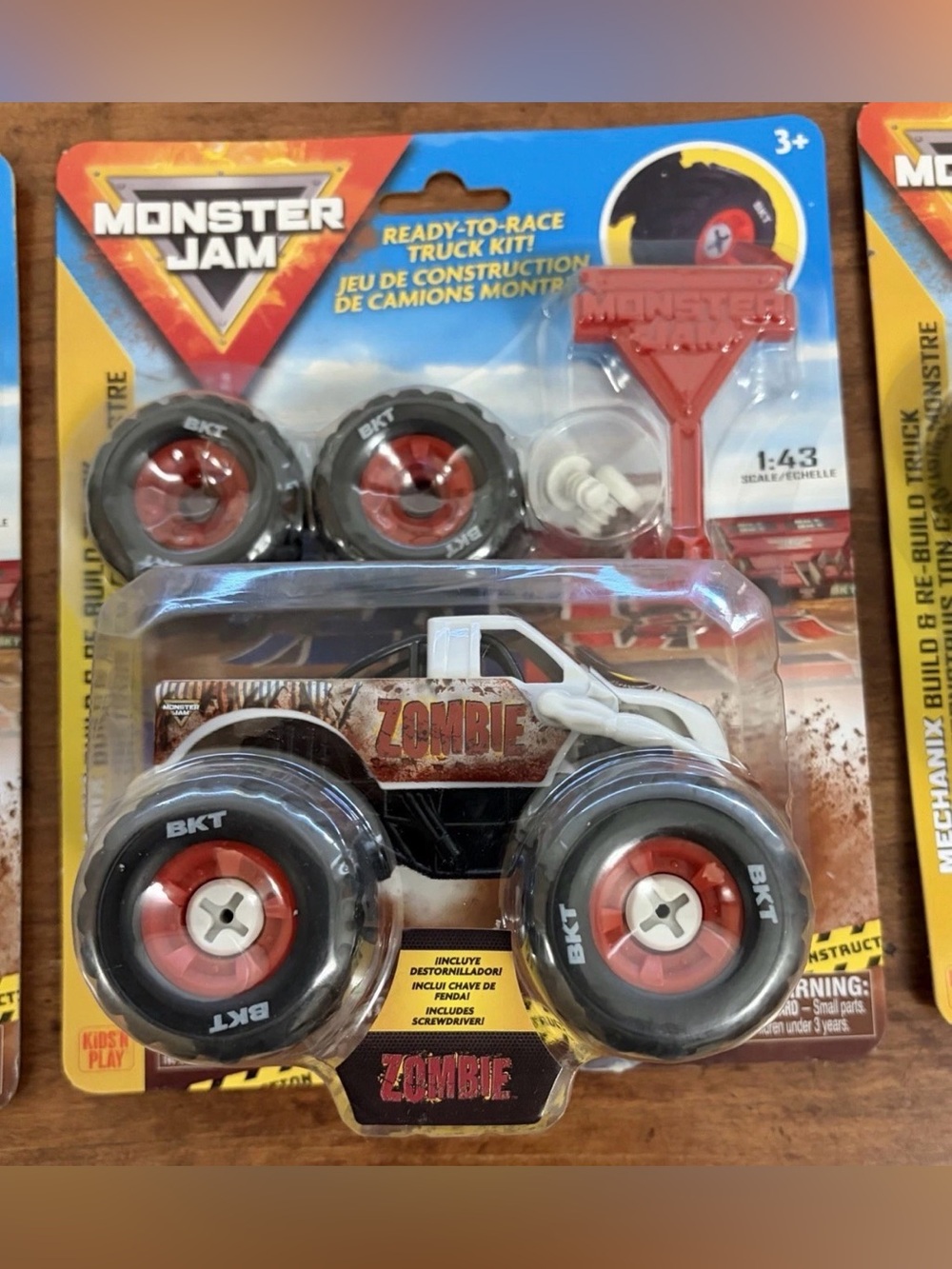 Monster Jam Ready To Race Kit 1/43 Scale. Zombie